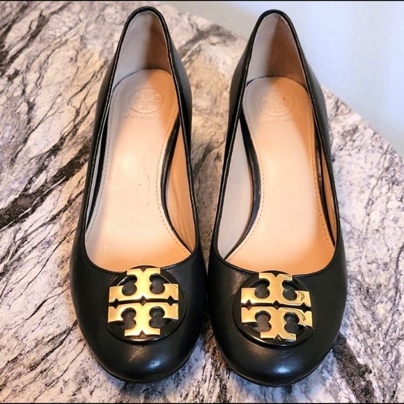 TORY BURCH HEELS-YOU ARE GOING TO LOVE. CUTE AND COMFORTABLE. SIZE 6 1/2 - Picture 6 of 8